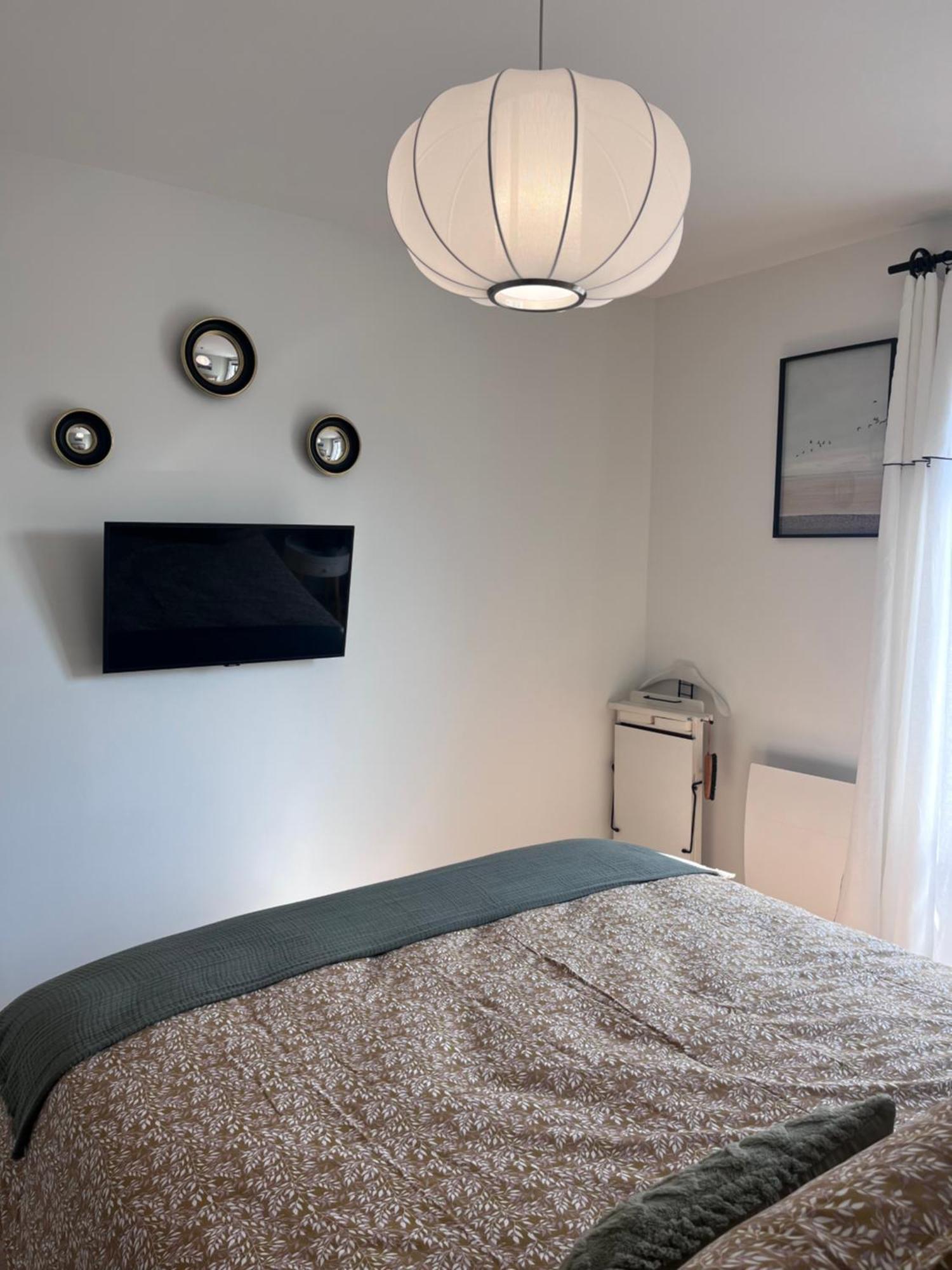 Appartement Standing, Centre,200M Place Morny โดวีลล์ ภายนอก รูปภาพ